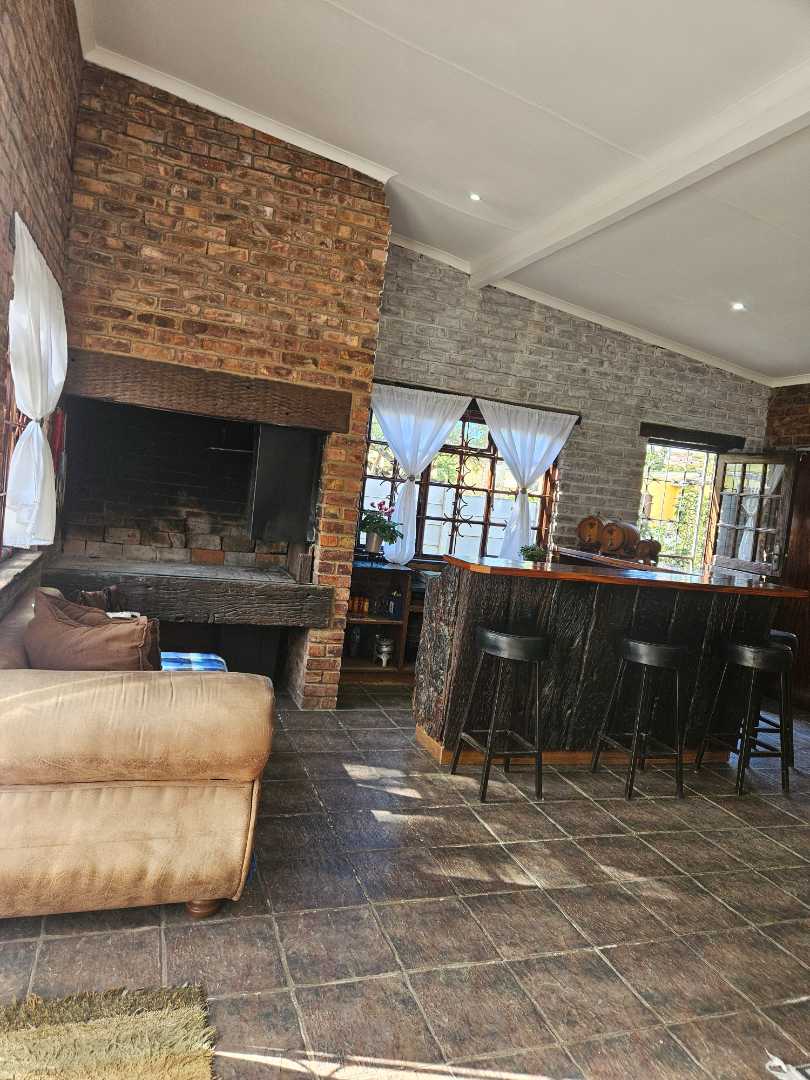 5 Bedroom Property for Sale in Fairbridge Heights Eastern Cape